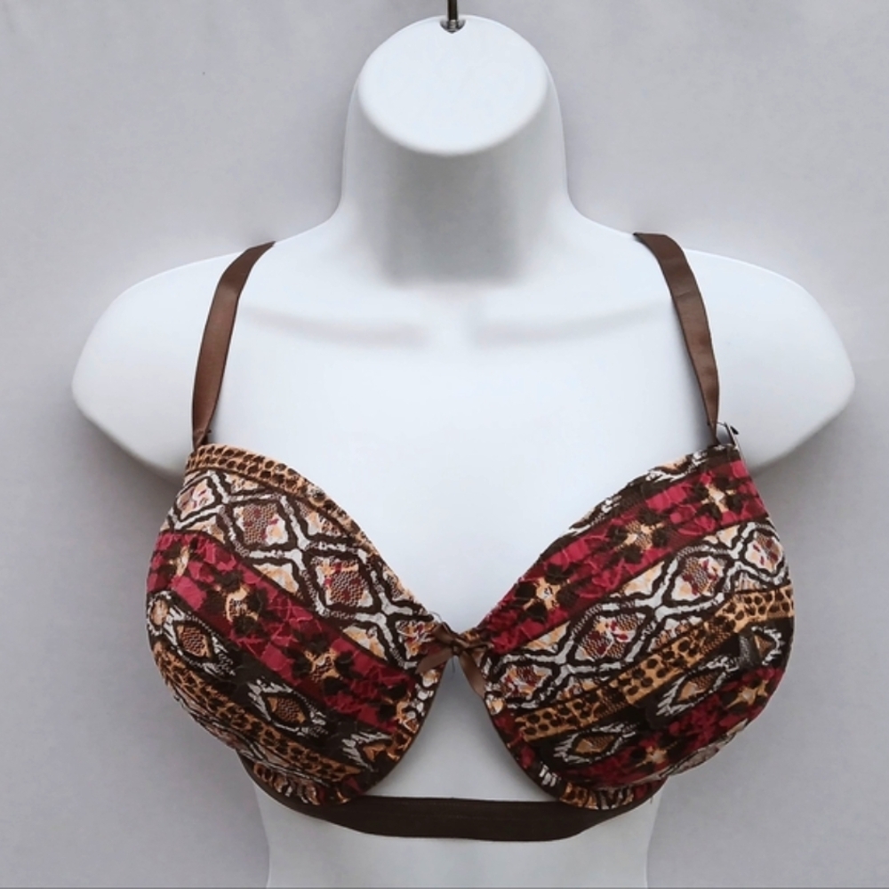 Body Frosting Underwire Bra with Convertible Straps 44C or 44D.  Brand New!